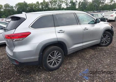 2018 Toyota Highlander Xle из США, поврежденный, VIN 5TDJZRFH6JS550104